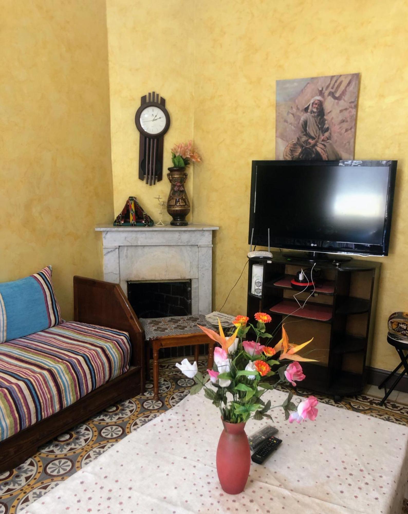 Tisra Apartment